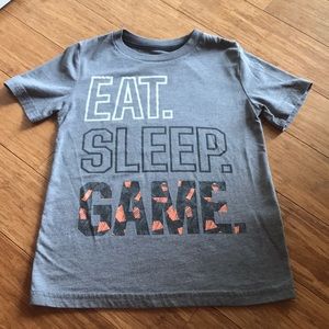Boys Small 4/5 Fabkids Eat. Sleep. Game. Tee 🎮